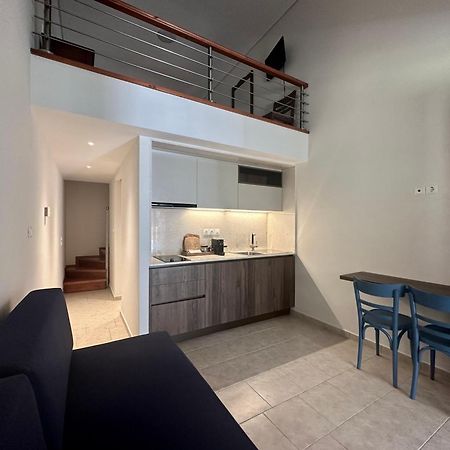 Zouzoulas Filoxenia - Koralia Apartments Milina Bagian luar foto
